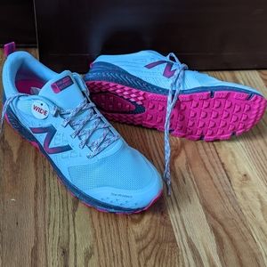New Balance Womens size 12